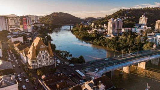 Revitalização dos Centros Urbanos: Uma Tendência Global que Ganha Força em Blumenau